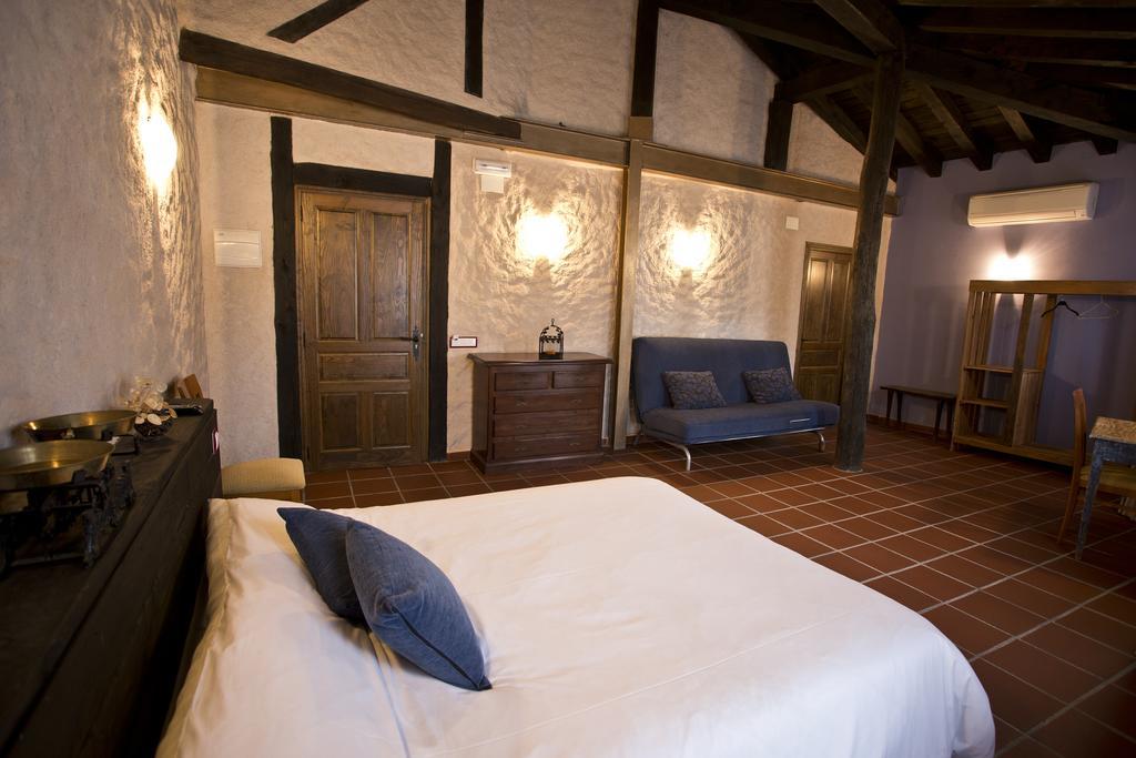 Hotel Rural - Casa Margo Sequeros Bagian luar foto